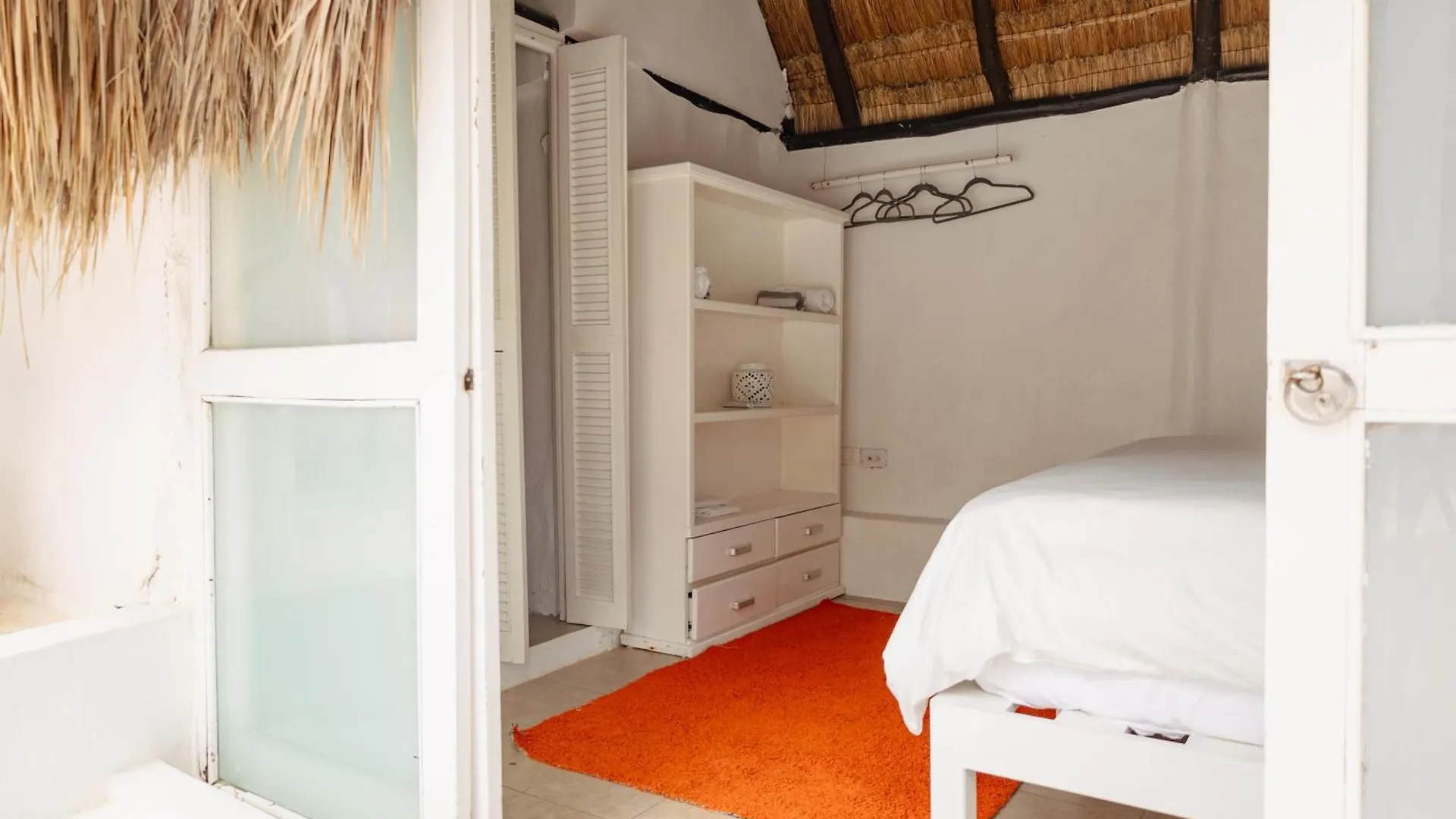 Shambala Beach House Tulum 0*,
